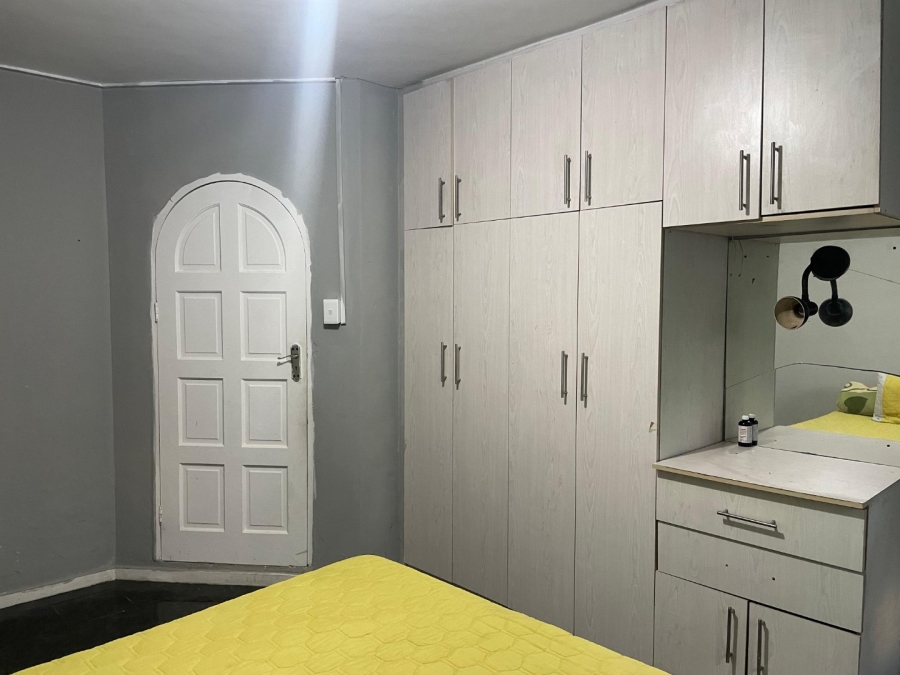 5 Bedroom Property for Sale in Amalinda Eastern Cape
